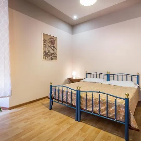 Rooms77 Centro Storico 3*