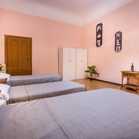 Rooms77 Centro Storico 3*
