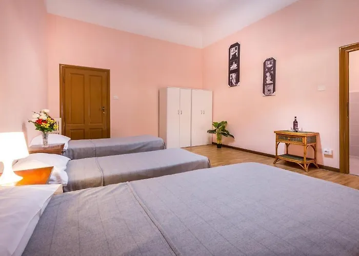 Rooms77 Centro Storico 3*