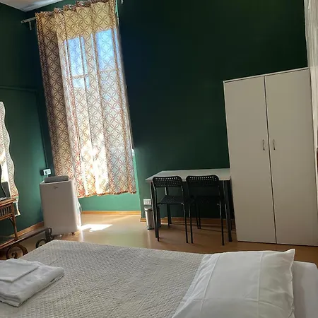Rooms77 Centro Storico Affittacamere 3*
