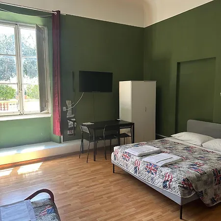 Rooms77 Centro Storico Gasthof 3*
